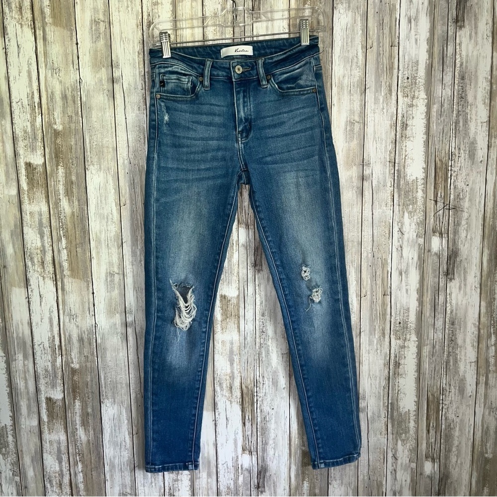 Kancan Estilo Distressed Ankle Jeans